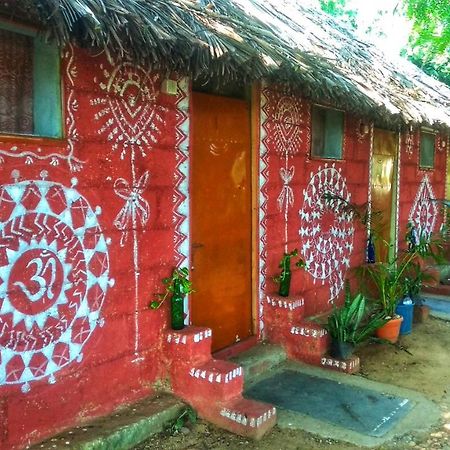 Om Shanti Om Homestay Hampi Exterior foto
